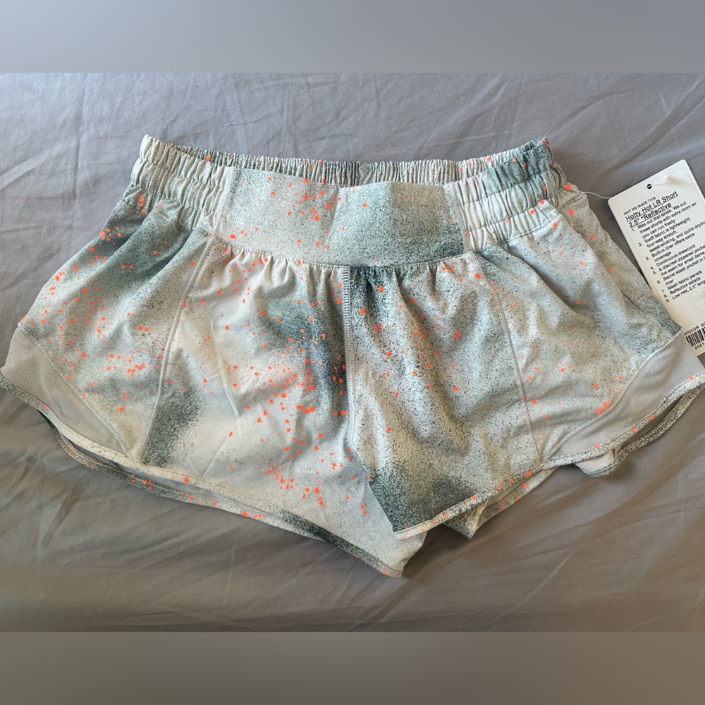 Hotty Hot Low-Rise Short 2.5" *Reflective Size 6